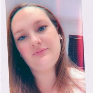 Meet your Posher, Briana